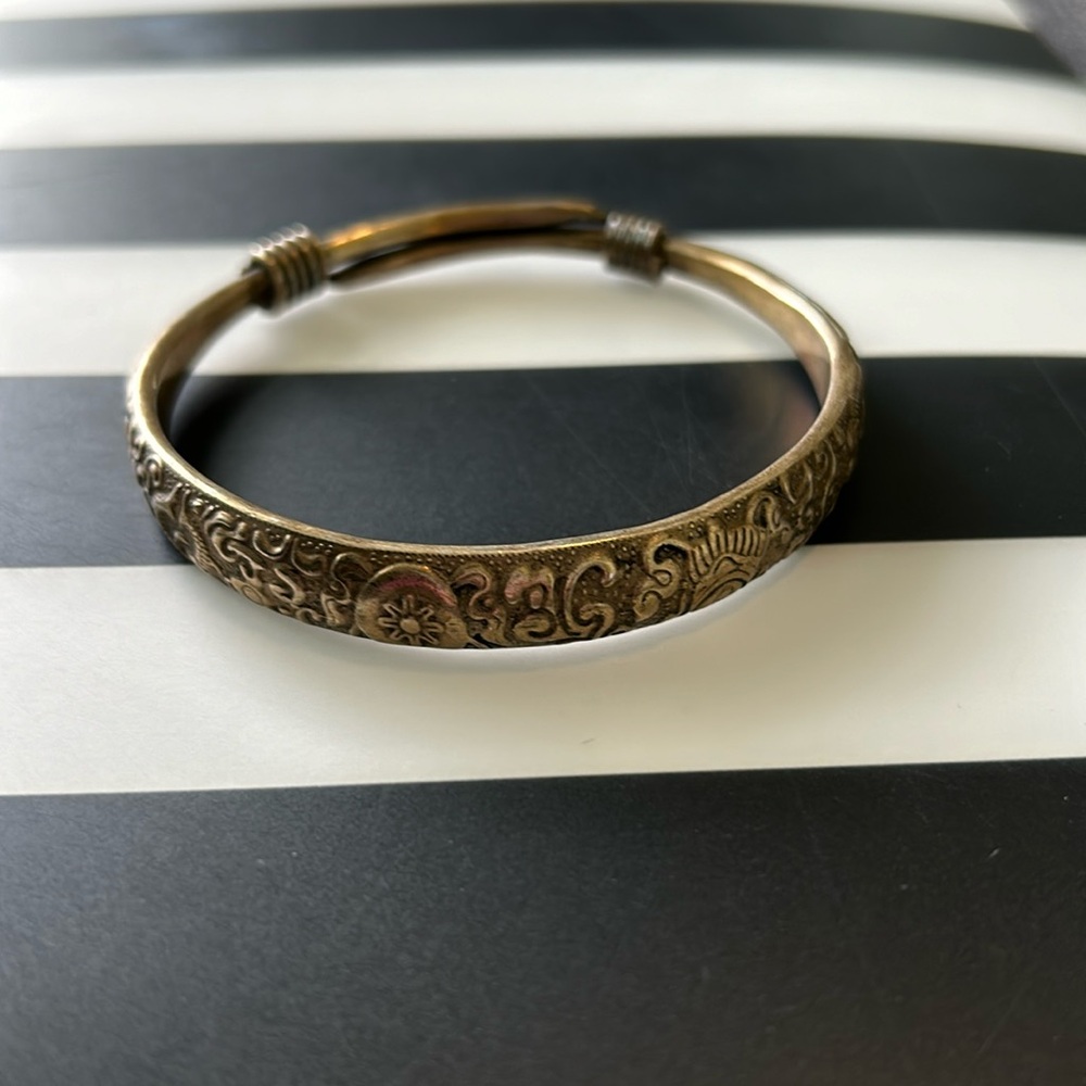 Bracelet or Arm-band